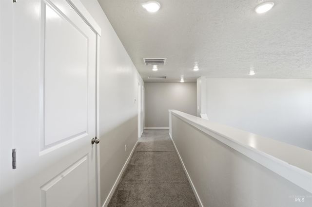 571 Dunmore Ave, Middleton, ID 83644