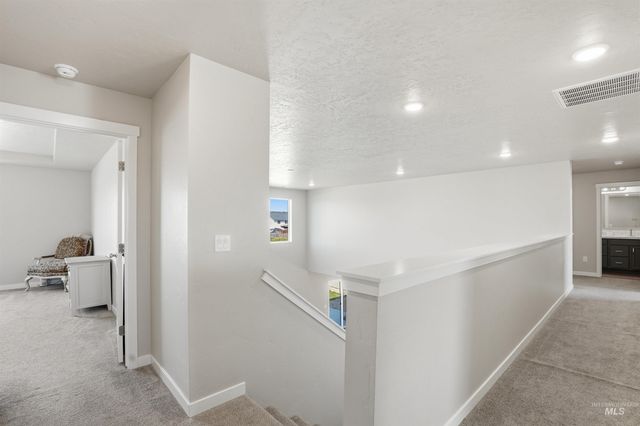 571 Dunmore Ave, Middleton, ID 83644