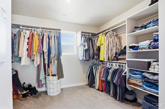 571 Dunmore Ave, Middleton, ID 83644