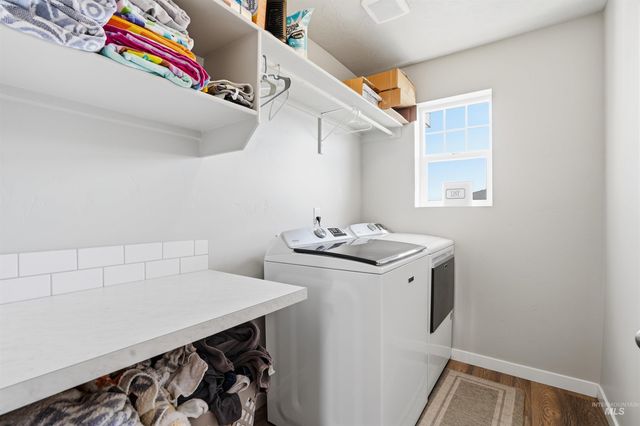 571 Dunmore Ave, Middleton, ID 83644