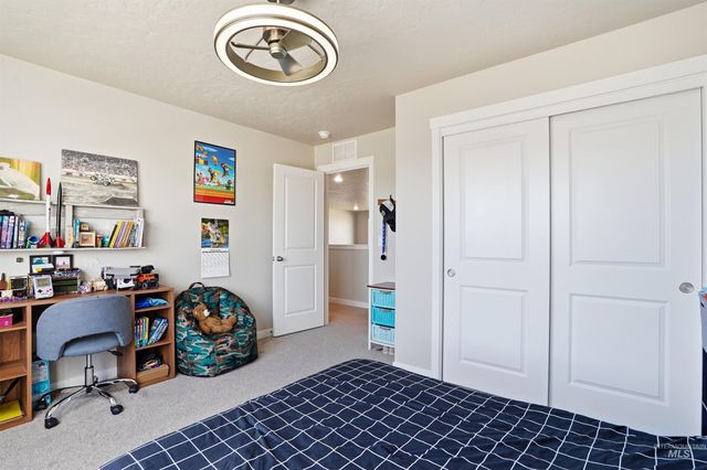 571 Dunmore Ave, Middleton, ID 83644