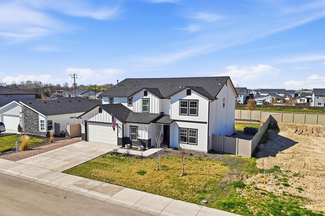 571 Dunmore Ave, Middleton, ID 83644