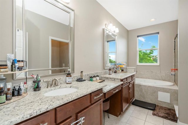 32630 COLDWATER CREEK LOOP, Wesley Chapel, FL 33545