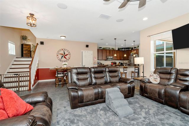 32630 COLDWATER CREEK LOOP, Wesley Chapel, FL 33545