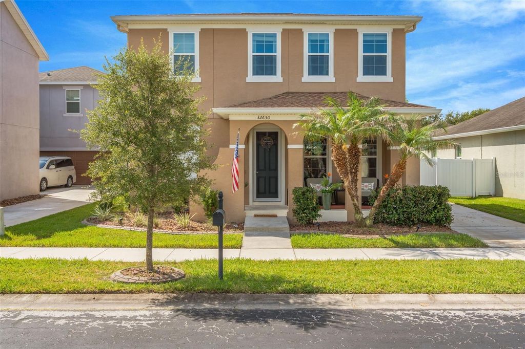 32630 COLDWATER CREEK LOOP, Wesley Chapel, FL 33545
