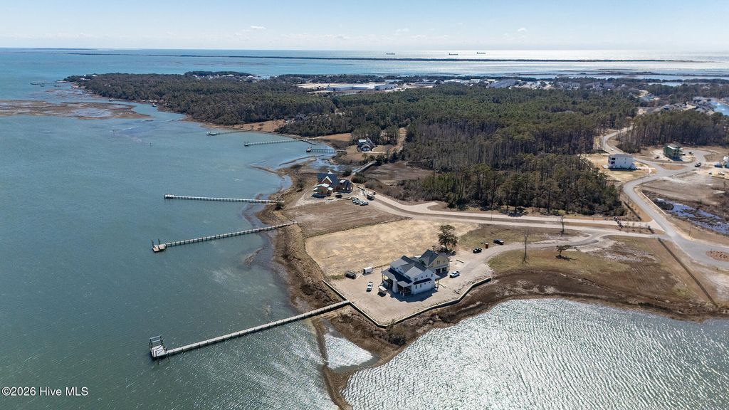 Image 11 of property listing at 109 Sanctuary Drive, Beaufort, NC 28516