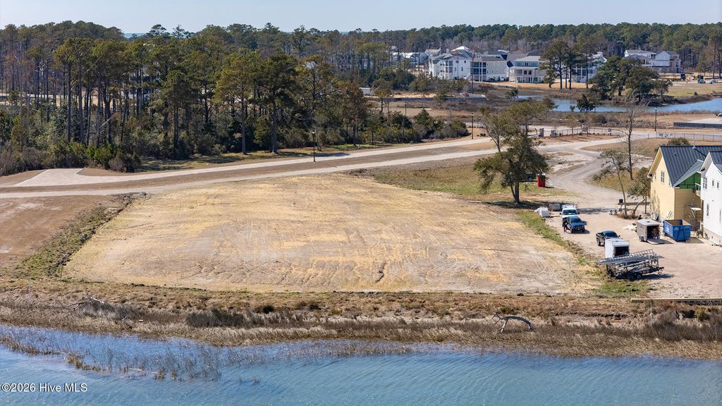 Image 13 of property listing at 109 Sanctuary Drive, Beaufort, NC 28516