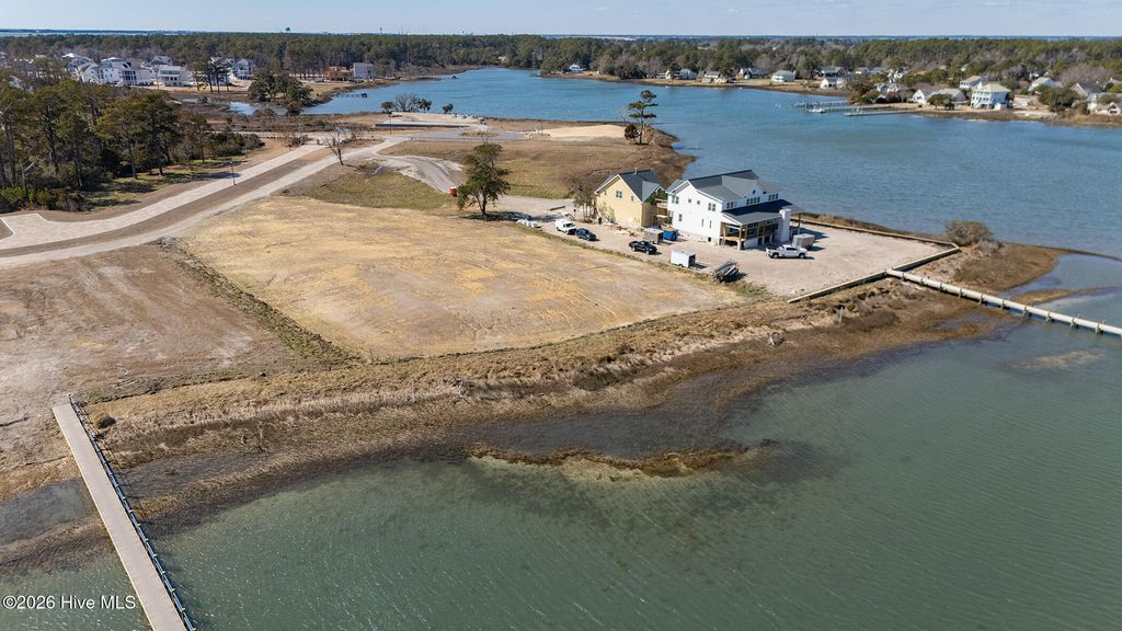 Image 14 of property listing at 109 Sanctuary Drive, Beaufort, NC 28516