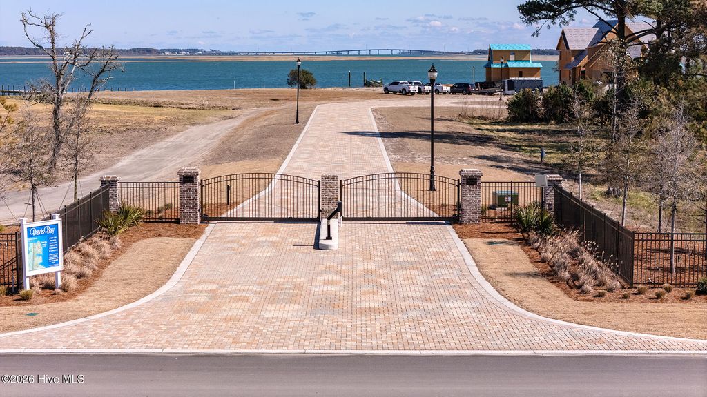 Image 4 of property listing at 109 Sanctuary Drive, Beaufort, NC 28516