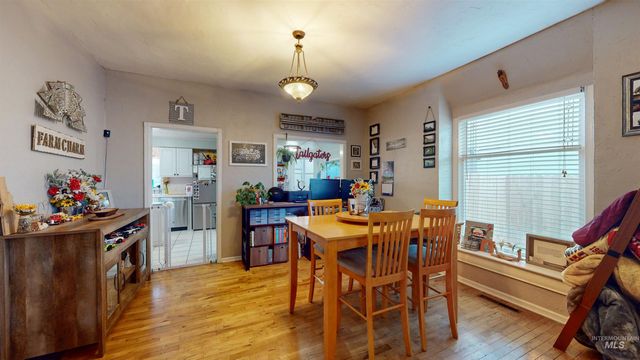 362 7th Ave N, Twin Falls, ID 83301