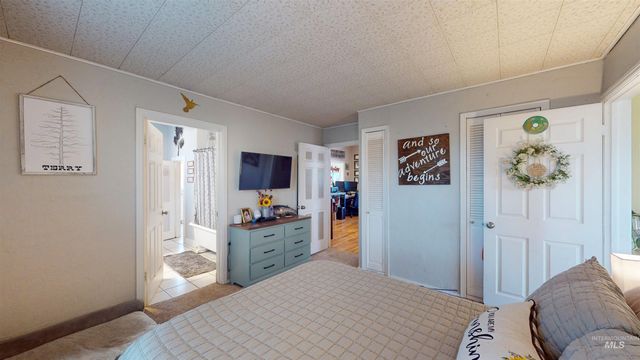 362 7th Ave N, Twin Falls, ID 83301