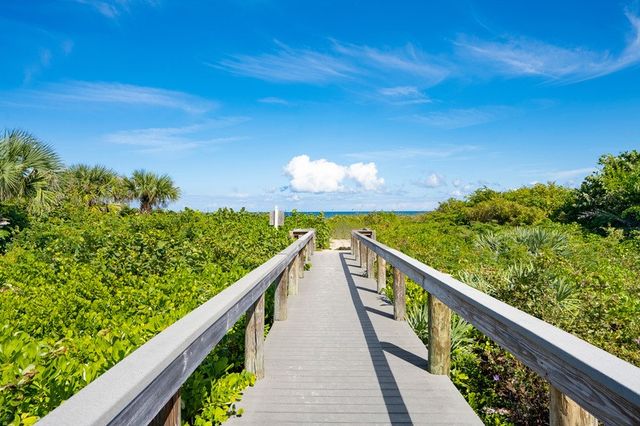 1036 Orchid Oak Drive, Vero Beach, FL 32963