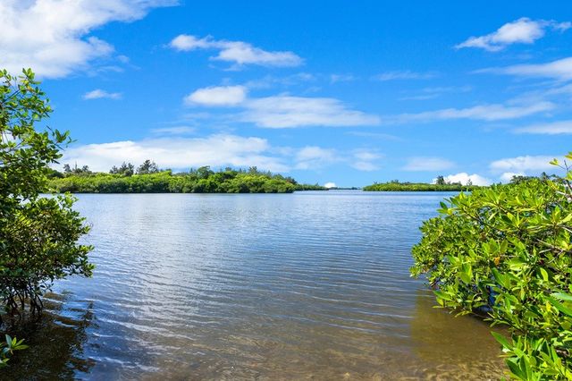 1036 Orchid Oak Drive, Vero Beach, FL 32963