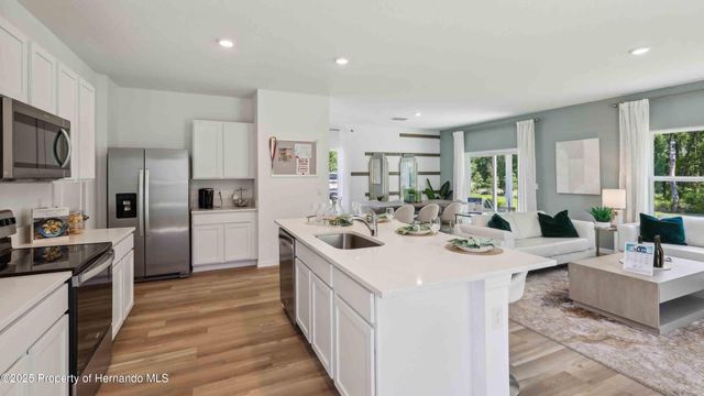 10471 Tucker Road, Weeki Wachee, FL 34613