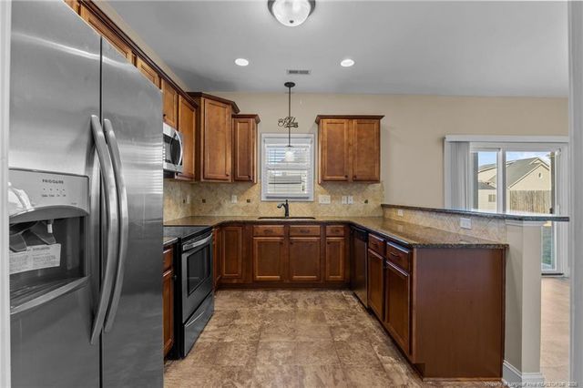 808 Bellingham Way, Fayetteville, NC 28312