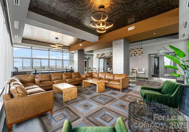 500 W Trade Street B3.T, Charlotte, NC 28202