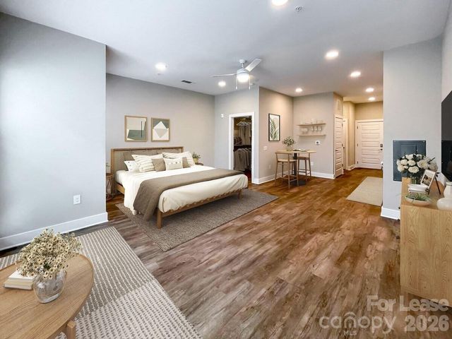 500 W Trade Street B3.T, Charlotte, NC 28202