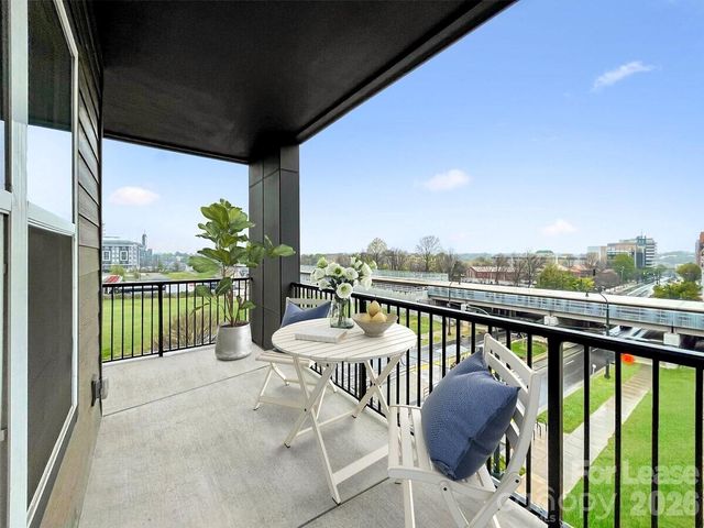 500 W Trade Street B3.T, Charlotte, NC 28202