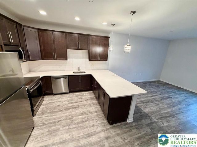 2321 Linford Place 102, Bethlehem City, PA 18017