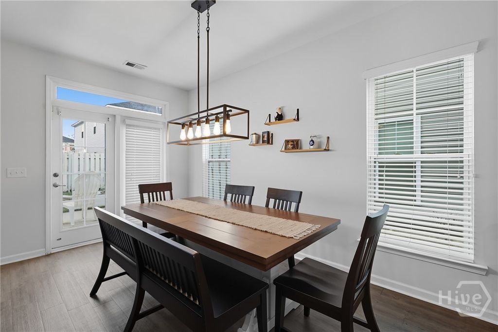 Image 14 of property listing at 12 Pomona Circle, Savannah, GA 31419