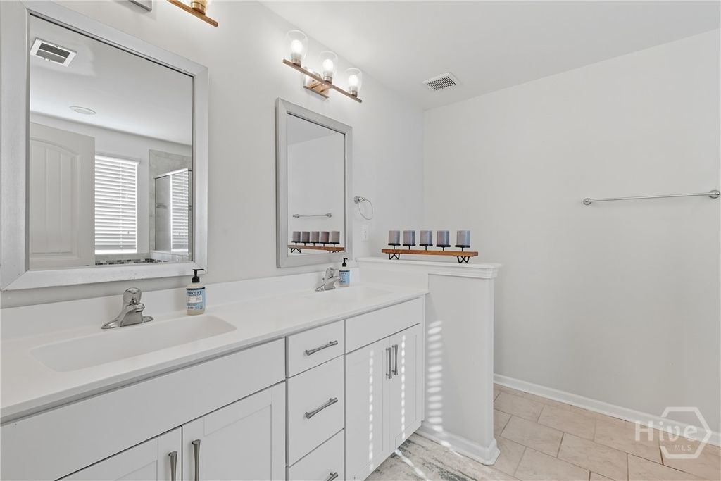 Image 20 of property listing at 12 Pomona Circle, Savannah, GA 31419