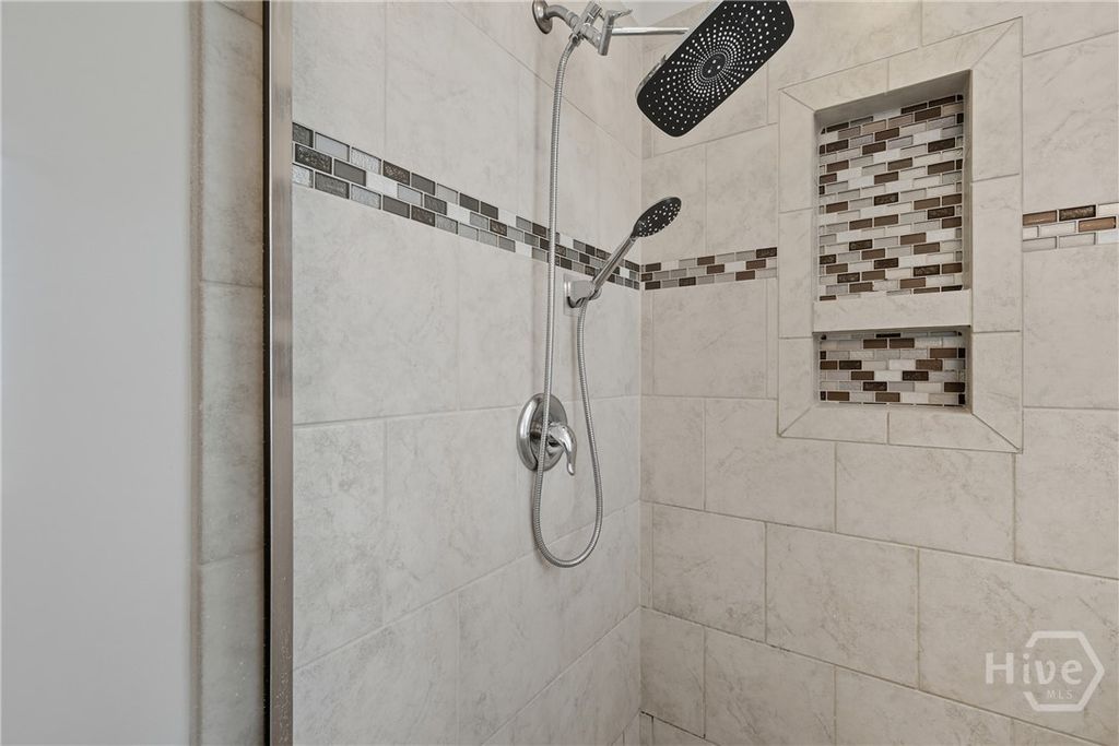 Image 21 of property listing at 12 Pomona Circle, Savannah, GA 31419