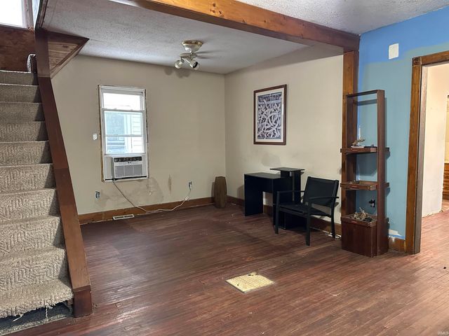 2426 Thompson Avenue, Fort Wayne, IN 46807