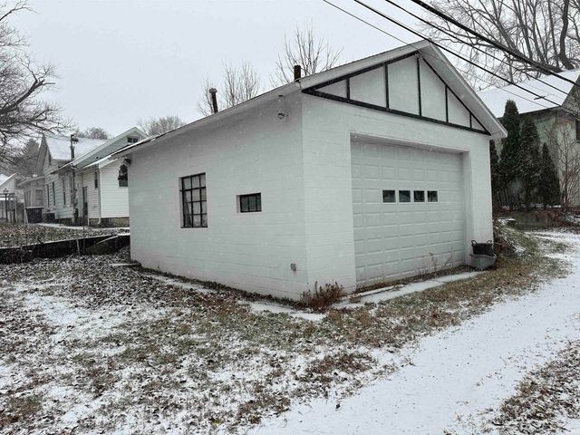 2426 Thompson Avenue, Fort Wayne, IN 46807