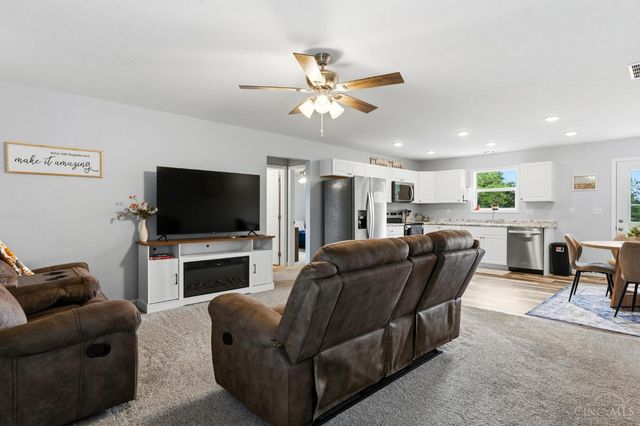 6607 Fascination Way, Hillsboro, OH 45133