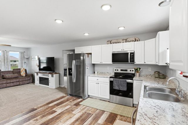 6607 Fascination Way, Hillsboro, OH 45133