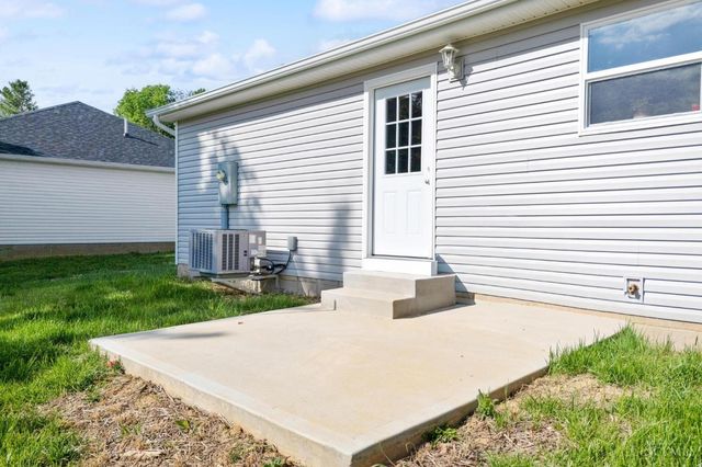 6607 Fascination Way, Hillsboro, OH 45133