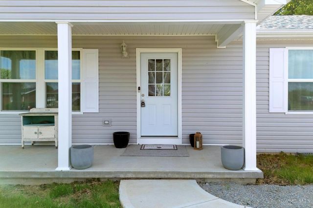 6607 Fascination Way, Hillsboro, OH 45133