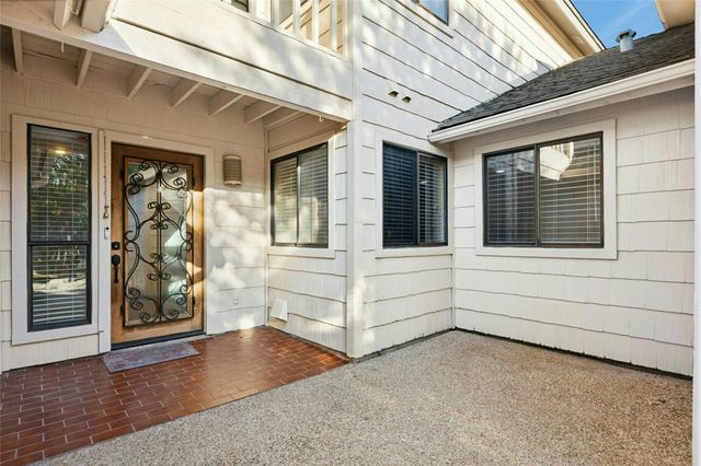 10900 Crown Colony DR 2, Austin, TX 78747