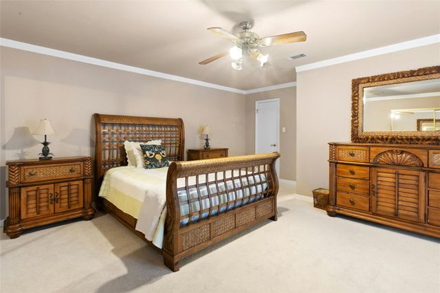 10900 Crown Colony DR 2, Austin, TX 78747