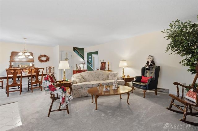 129 Outerview Drive, Xenia, OH 45385