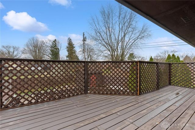 129 Outerview Drive, Xenia, OH 45385