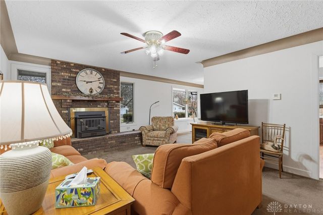 129 Outerview Drive, Xenia, OH 45385