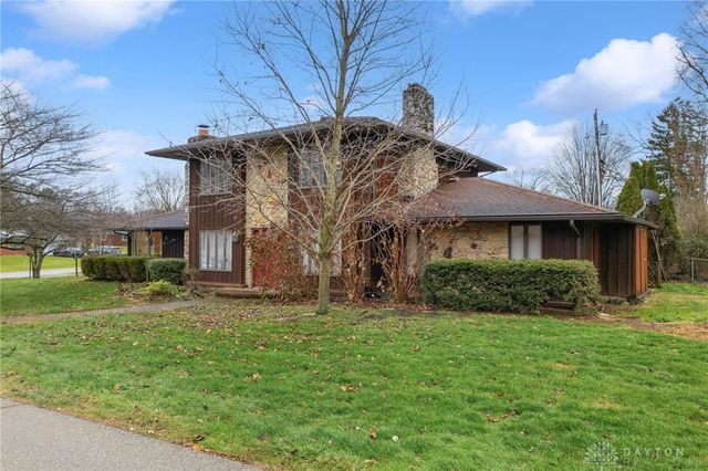 129 Outerview Drive, Xenia, OH 45385