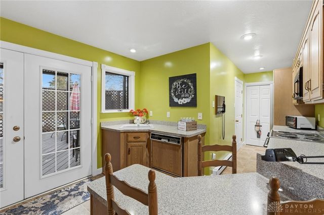 129 Outerview Drive, Xenia, OH 45385