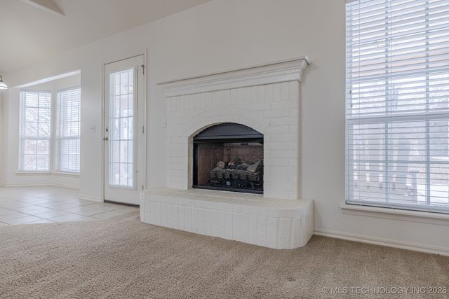 9109 N 153rd Court E, Owasso, OK 74055