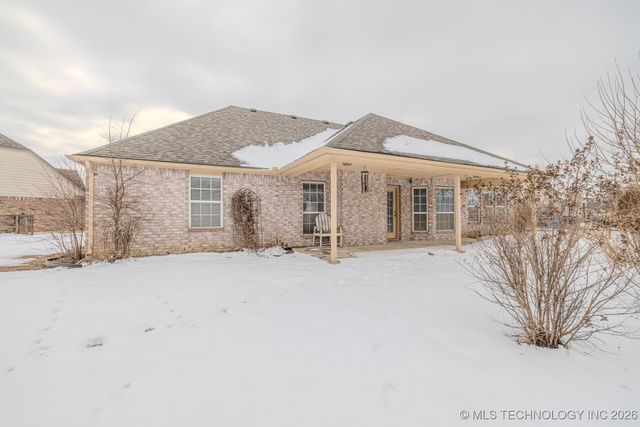 9109 N 153rd Court E, Owasso, OK 74055