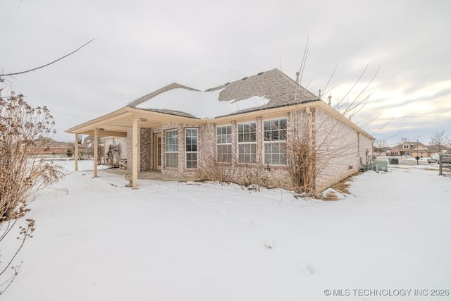 9109 N 153rd Court E, Owasso, OK 74055