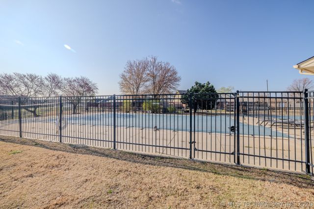 9109 N 153rd Court E, Owasso, OK 74055