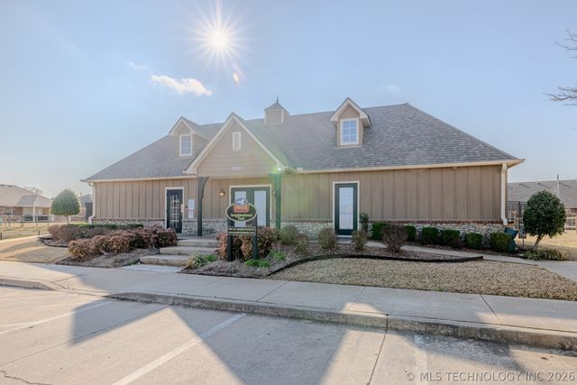 9109 N 153rd Court E, Owasso, OK 74055