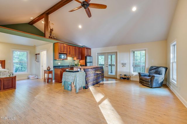 200 Preacher Laws Road, Afton, TN 37616