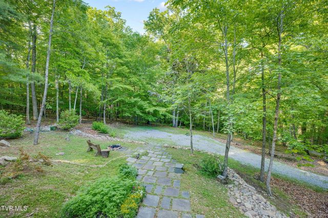 200 Preacher Laws Road, Afton, TN 37616