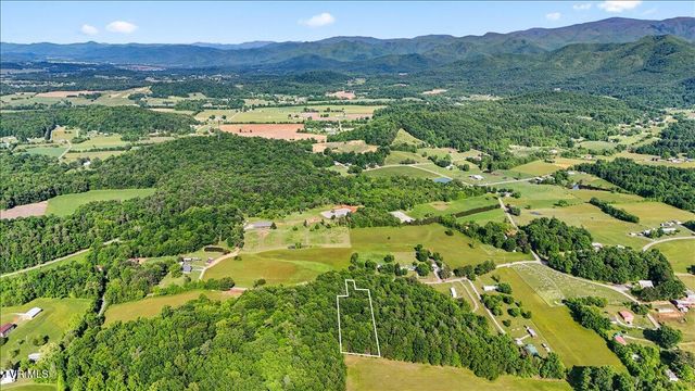 200 Preacher Laws Road, Afton, TN 37616