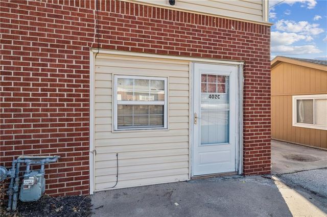 402 N Webster Street, Spring Hill, KS 66083