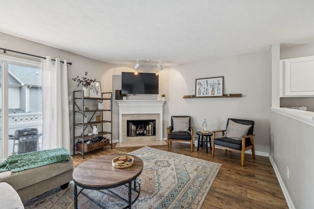 3323 Harpeth Springs Dr, Nashville, TN 37221