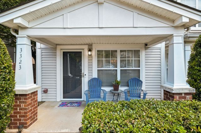 3323 Harpeth Springs Dr, Nashville, TN 37221